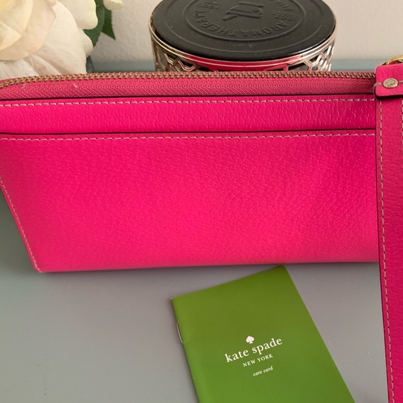 ❌SOLD❌ Kate Spade Layton Wellesley Wristlet Wallet - Picture 3 of 8
